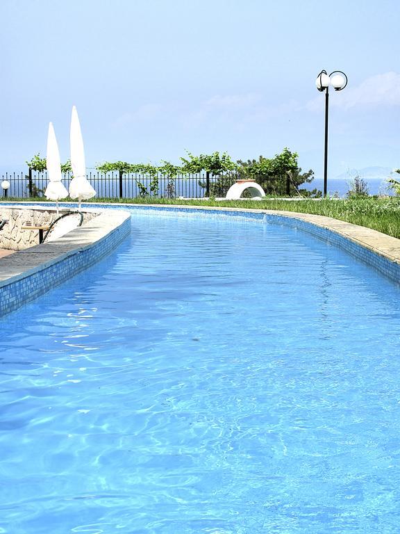 Lesse Hotel Chalkidiki Kültér fotó