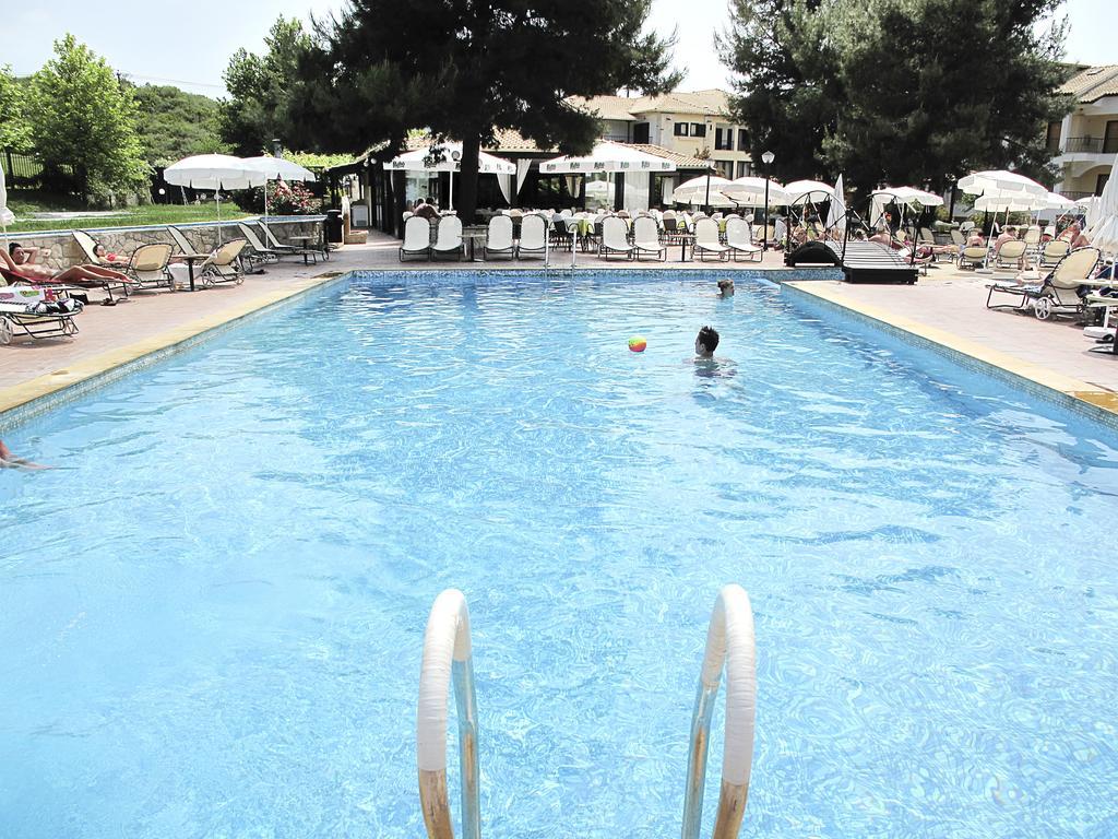 Lesse Hotel Chalkidiki Kültér fotó