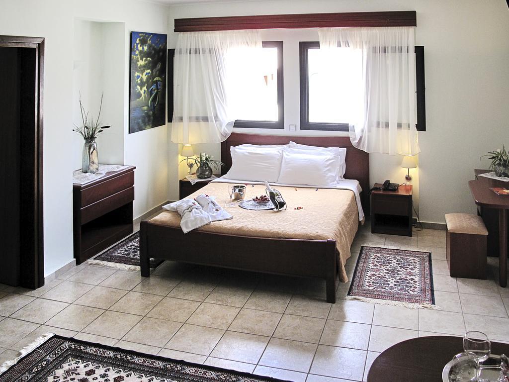 Lesse Hotel Chalkidiki Kültér fotó