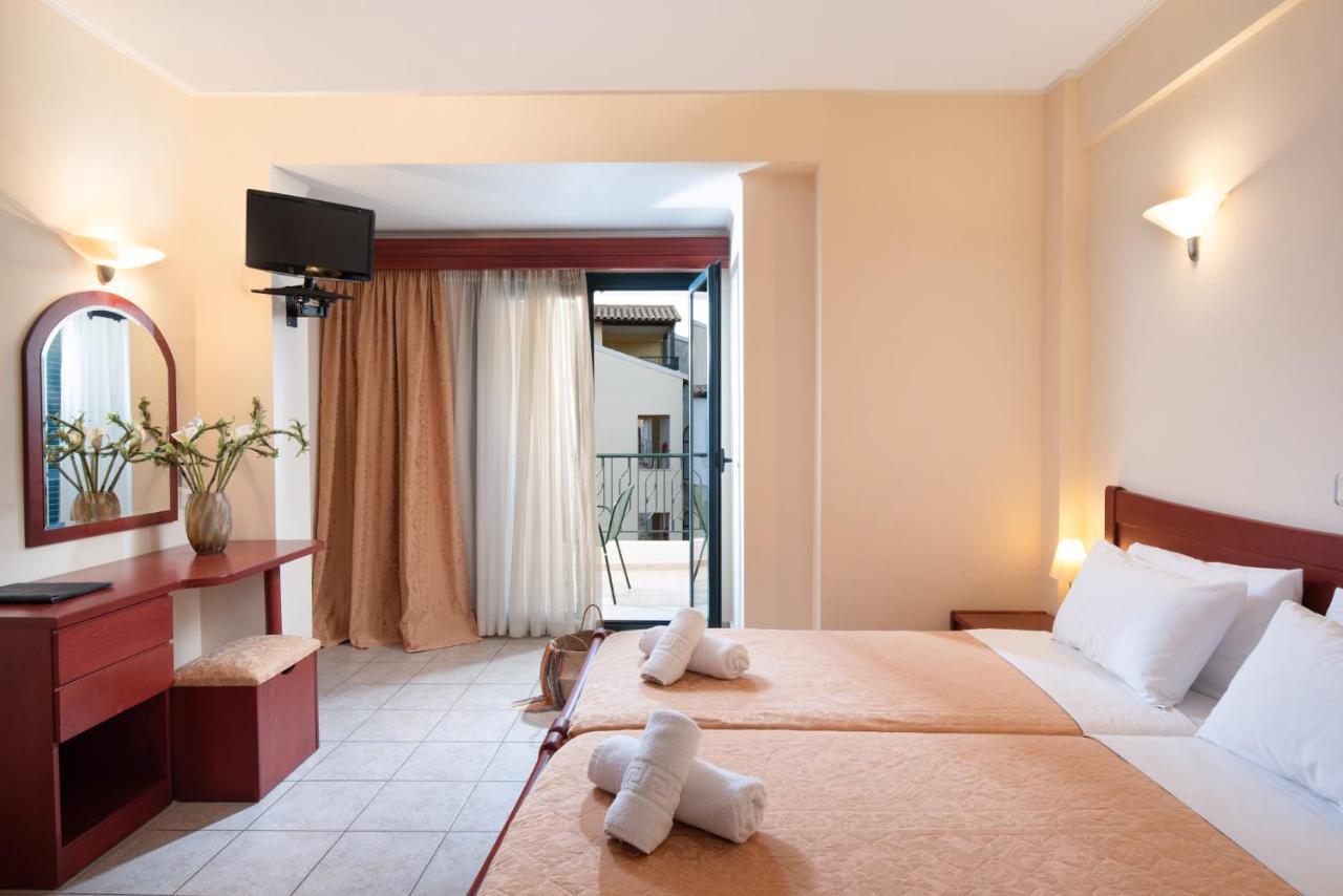 Lesse Hotel Chalkidiki Kültér fotó